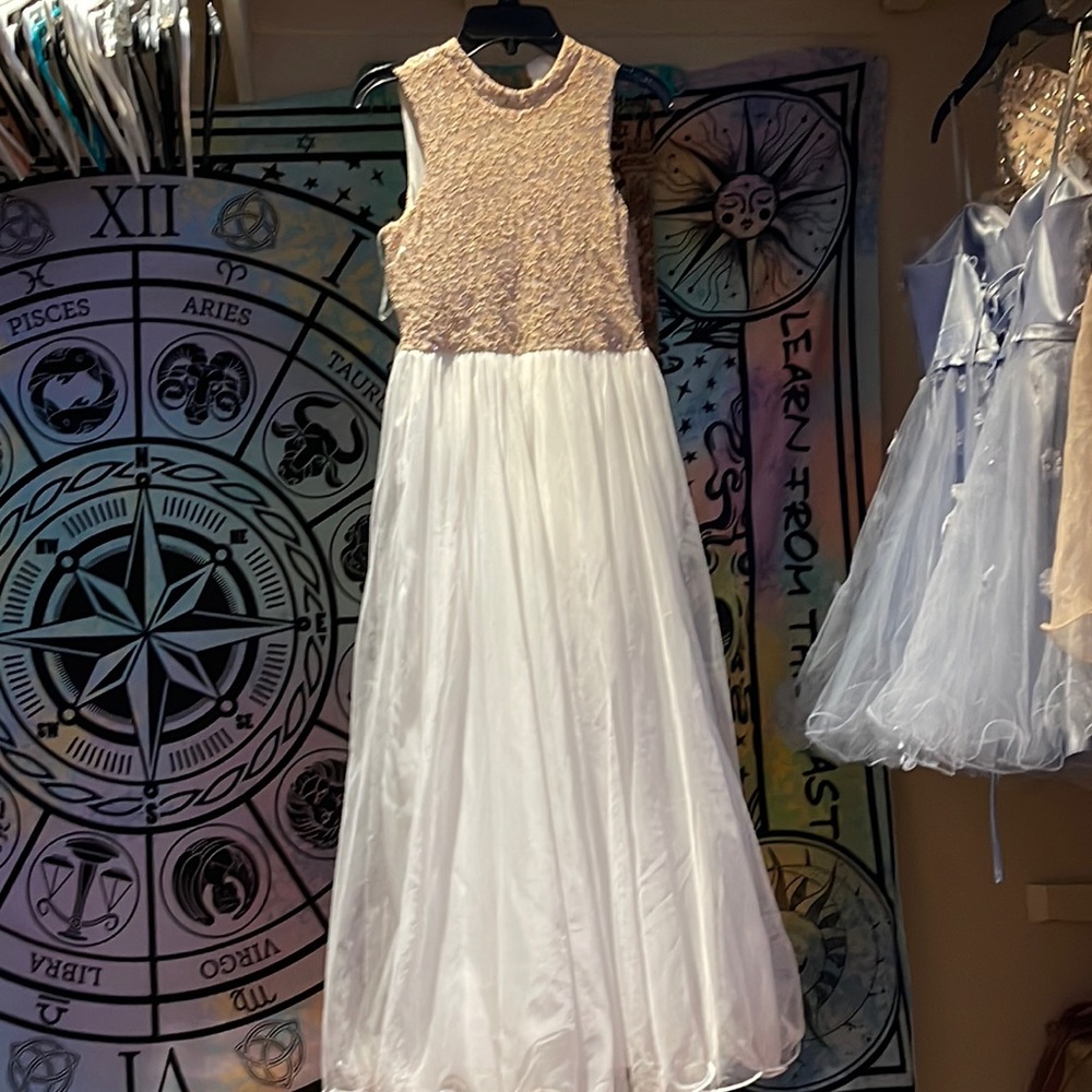 girls formal dress ✧∘* ೃ ⋆｡˚.